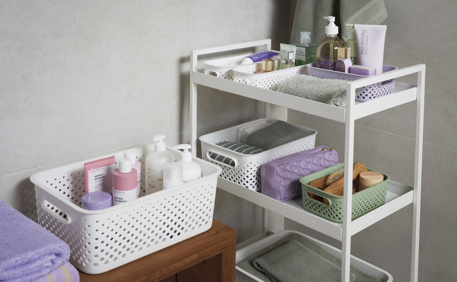 essence bathroom