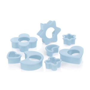 Tupperware piparkoogivormid erinevates kujudes – vastupidavad ja värvilised vormid taigna lõikamiseks ja piparkookide valmistamiseks.