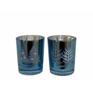 Sinakat värvi klaasist küünlatops talvise metsamustriga.